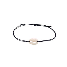 Load the image into the gallery viewer, Cowrie Shell Bracelet "Ubud"