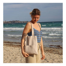 Load the image into the gallery viewer, Women's shopper shoulder bag in cream color faux leather